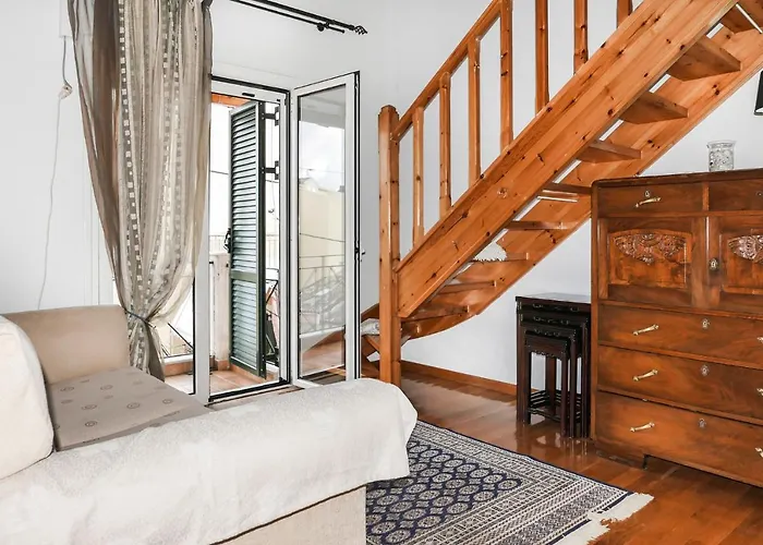 Lovely 2 Bedroom Condo In Corfu Anemomilos